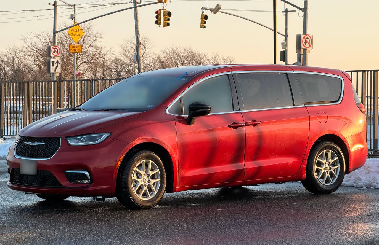 Undercover surveillance platform in active assignment area