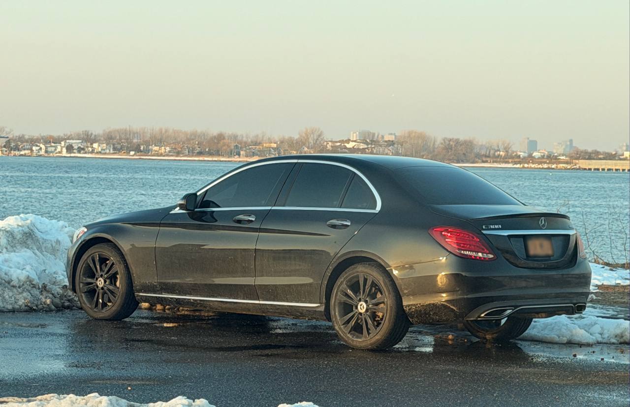 Undercover surveillance platform detail view